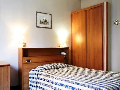 *** Hotel Garibaldi Palace Milan Italy